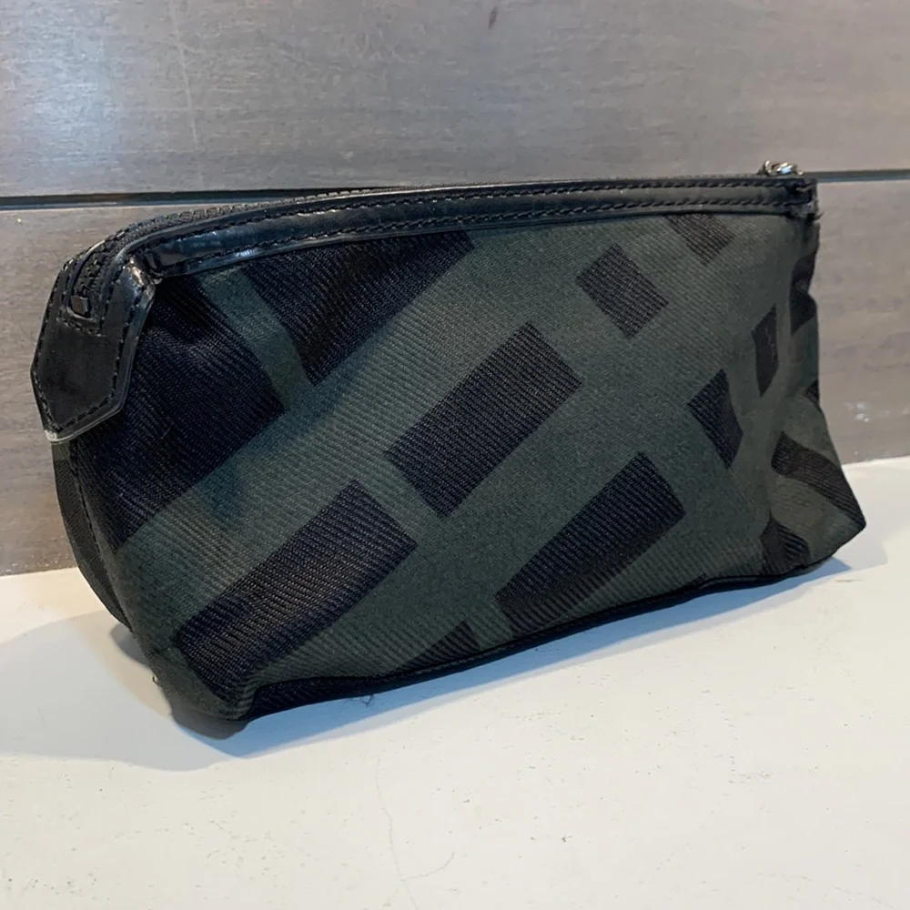 Burberry Fragrance Cosmetic Bag Black & Gray - Picture 3 of 5